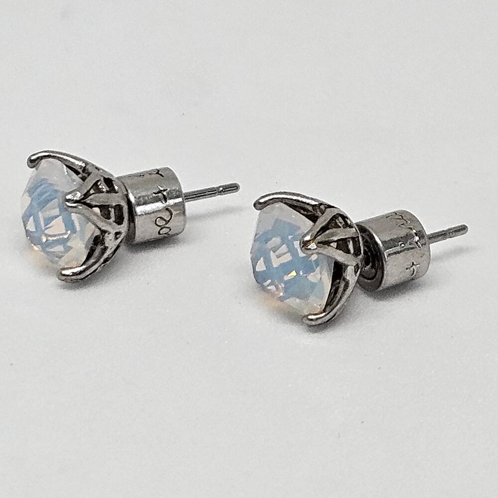 Chloe + Isabel Round Birthstone Stud Earrings E118OPR Shiny Rhodium-Plated - Picture 2 of 7